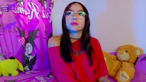 Snapshot of catalina_cutte chatting on 09.30.25 catalina_cutte online show from 09.30.25