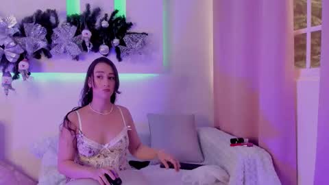 CatalinnaThompson online show from 12.05.25