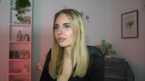 catecrago  online show from 02.20.25