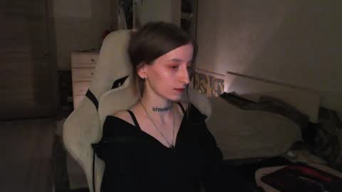 Snapshot of cath_dysphoria_ chatting on 05.07.26 CATH online show from 05.07.26