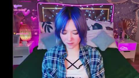Snapshot of catharinejones chatting on 06.11.26 KettieHi My name is Katie I love drawing and I can play the guitar. And love dancing online show from 06.11.26