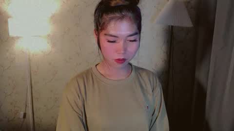 Snapshot of catherine_365 chatting on 10.28.25 catherine_365 online show from 10.28.25