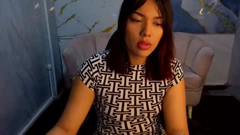 Snapshot of catherine_b_ chatting on 11.01.25 catherin online show from 11.01.25