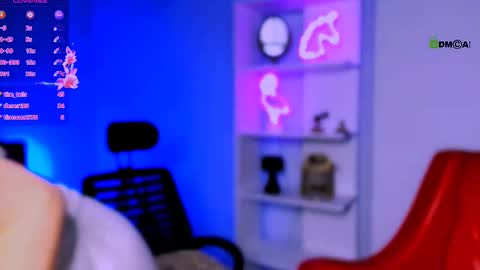 Snapshot of catherine_kitty chatting on 02.11.25 Catherine online show from 02.11.25