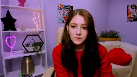 Snapshot of catherine_kitty chatting on 02.13.25 Catherine online show from 02.13.25