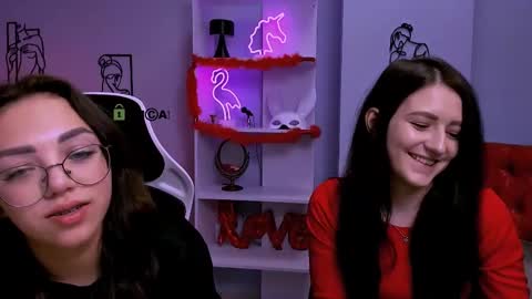 Snapshot of catherine_kitty chatting on 03.12.25 Catherine online show from 03.12.25