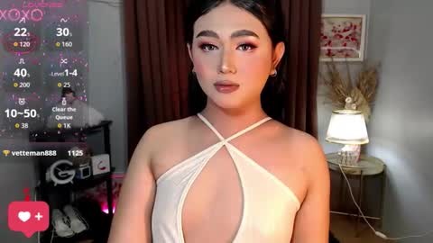 Snapshot of catherine_louise chatting on 11.15.25 cath online show from 11.15.25