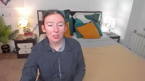 Catrin online show from 09.22.25