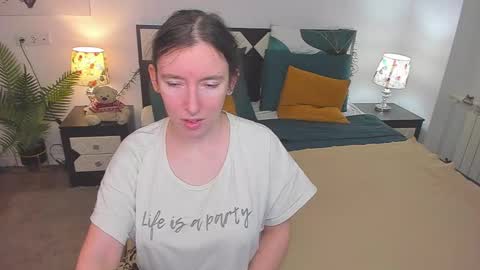 Catrin online show from 11.16.25