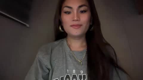 Snapshot of cathy_sanches chatting on 10.23.25 cathy online show from 10.23.25