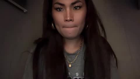 Snapshot of cathy_sanches chatting on 11.01.25 cathy online show from 11.01.25