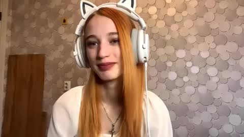 Snapshot of cathyhollands chatting on 11.03.25 Amelia online show from 11.03.25