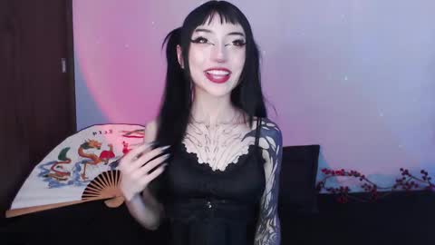 Snapshot of cati_petite chatting on 01.13.25 Cati help me reach my goal of 100 thumbs up again 3 online show from 01.13.25