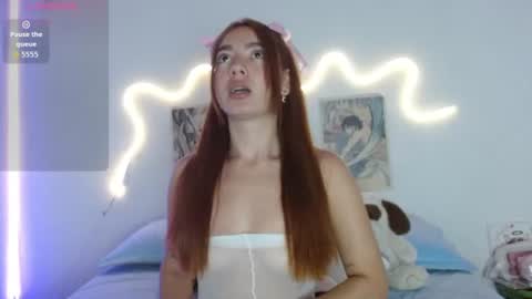 Snapshot of catiegirl chatting on 06.19.26 catiegirl online show from 06.19.26