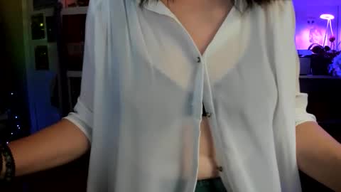 some call me djcatnips some call me CC but i love it when you call me miss catnips  online show from 05.19.26