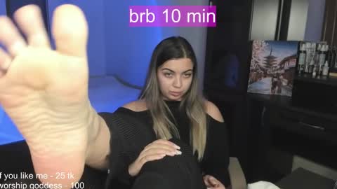 Snapshot of catrinaeuphorina chatting on 12.28.24 Catrina or just Cat online show from 12.28.24