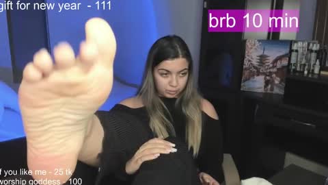 Snapshot of catrinaeuphorina chatting on 12.29.24 Catrina or just Cat online show from 12.29.24