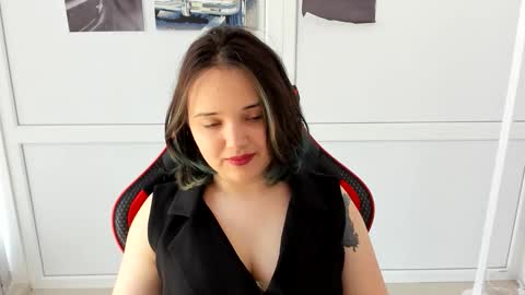 Catrine online show from 05.05.26