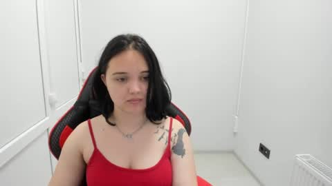 Snapshot of catrine_cute chatting on 06.19.26 Catrine online show from 06.19.26