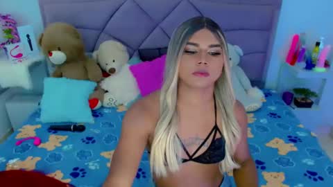 Snapshot of cattaleya_skinny chatting on 03.07.25 cattaleya skinny online show from 03.07.25