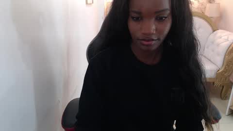 Snapshot of cattalheya chatting on 10.12.25 Catta online show from 10.12.25