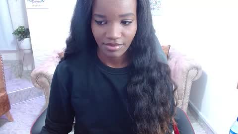 Snapshot of cattalheya chatting on 10.17.25 Catta online show from 10.17.25