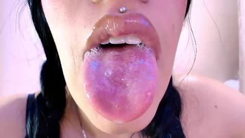 Cattleya online show from 03.22.26