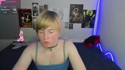 cattie_w_ online show from 12.17.25