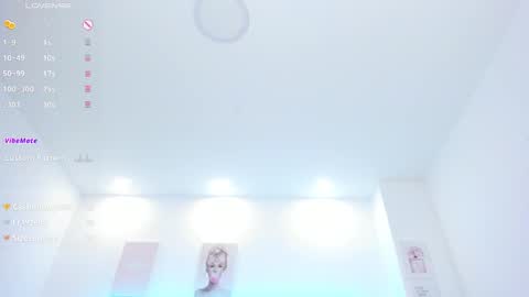 Snapshot of catvalentinee_ chatting on 12.13.24 catvalentinee_ online show from 12.13.24