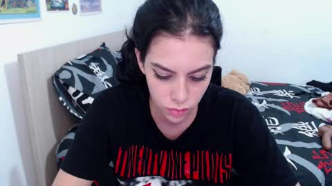 Snapshot of cazadora80s chatting on 02.10.25 cazadora80s online show from 02.10.25