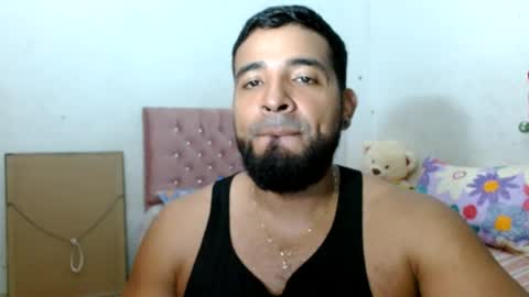 Snapshot of ccamilo_ chatting on 07.23.26 camilo online show from 07.23.26