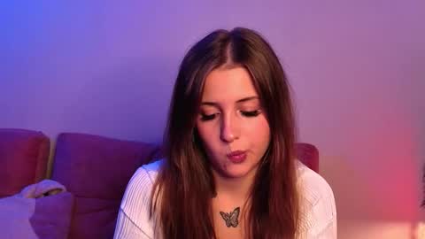 Snapshot of ceceliapidcock chatting on 10.22.25 Lina online show from 10.22.25