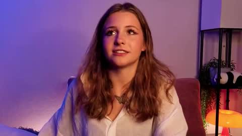 Snapshot of ceceliapidcock chatting on 11.16.25 Lina online show from 11.16.25