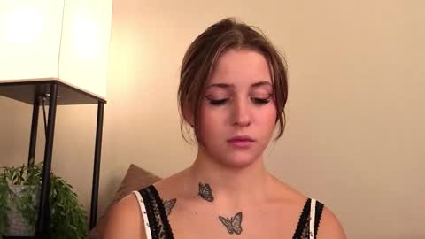 Lina  online show from 12.21.25