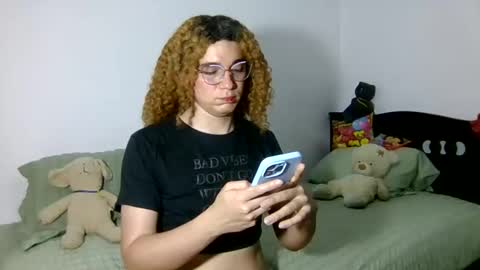 Snapshot of celessteseductora chatting on 05.20.26 celessteseductora online show from 05.20.26