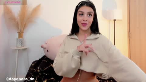 Snapshot of celeste_1220 chatting on 01.10.25 Alice online show from 01.10.25