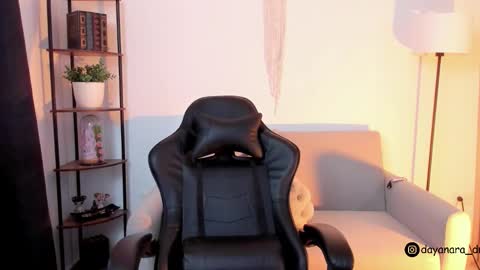 Snapshot of celeste_1220 chatting on 11.30.25 Alice online show from 11.30.25