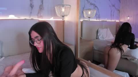Snapshot of celeste_evanzz chatting on 09.16.25 Celeste online show from 09.16.25
