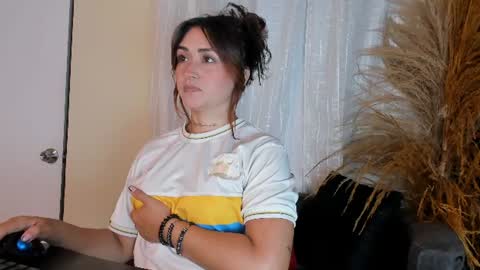 Snapshot of celeste_rodriguez_ chatting on 07.08.26 online show from 07.08.26