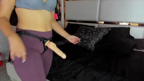 celeste_starsss online show from 02.28.25