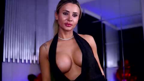 Mona online show from 03.27.26