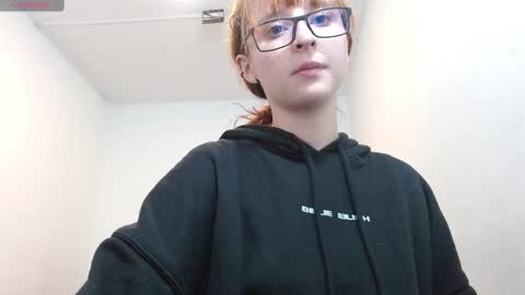 celesteayase online show from 03.04.25