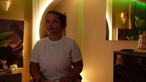 Snapshot of celestebailey chatting on 11.01.25 CelesteBailey online show from 11.01.25