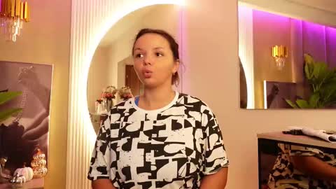 Snapshot of celestebailey chatting on 11.02.25 CelesteBailey online show from 11.02.25