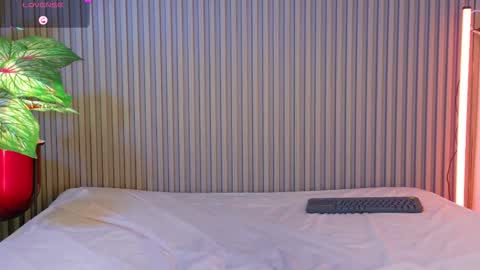 Snapshot of celesteprestigge chatting on 09.24.25 celesteprestigge online show from 09.24.25