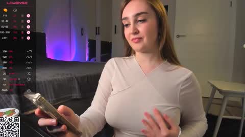 Eva Angel online show from 11.03.25