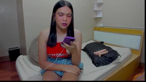 Snapshot of celestinaxisabella chatting on 02.25.26 celestinaxisabella online show from 02.25.26