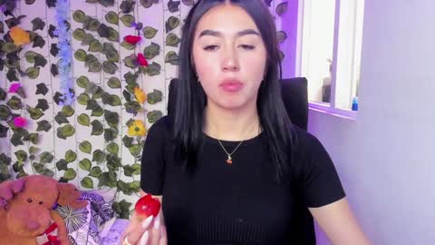 Snapshot of celestinepurple chatting on 12.29.24 Celestineeeeee online show from 12.29.24