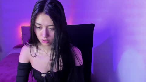 Snapshot of celestinepurple chatting on 01.10.25 Celestineeeeee online show from 01.10.25