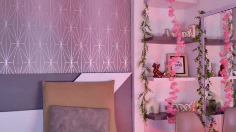 Snapshot of celine_lee chatting on 09.09.25 Celine online show from 09.09.25